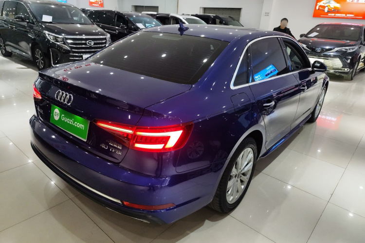 奥迪A4L 2019款 40 TFSI 进取型 国VI车身外观7