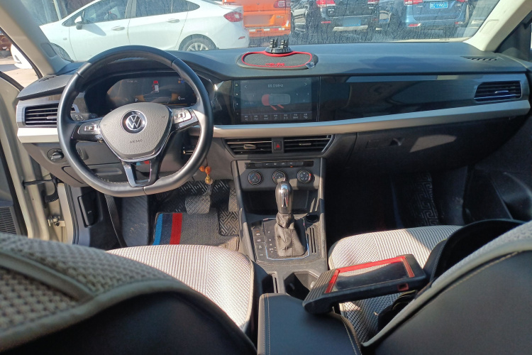 大众 朗逸 2022款 280TSI DSG舒适版中控内饰7002