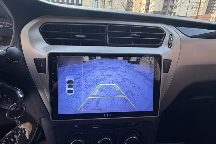 标致301 2017款 1.6L 自动舒适版中控内饰7009