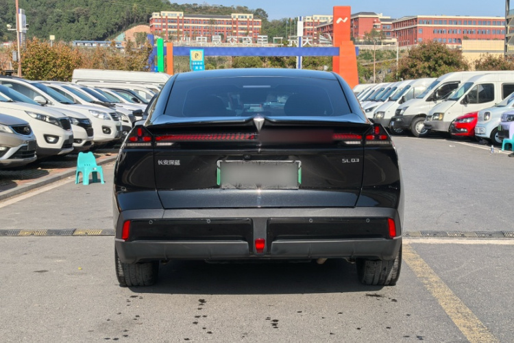 深蓝汽车 深蓝SL03 2022款 1.5L 1200增程版车身外观6004