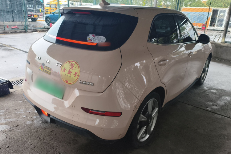 欧拉好猫 2023款 401km标准续航 尊贵型 磷酸铁锂车身外观7