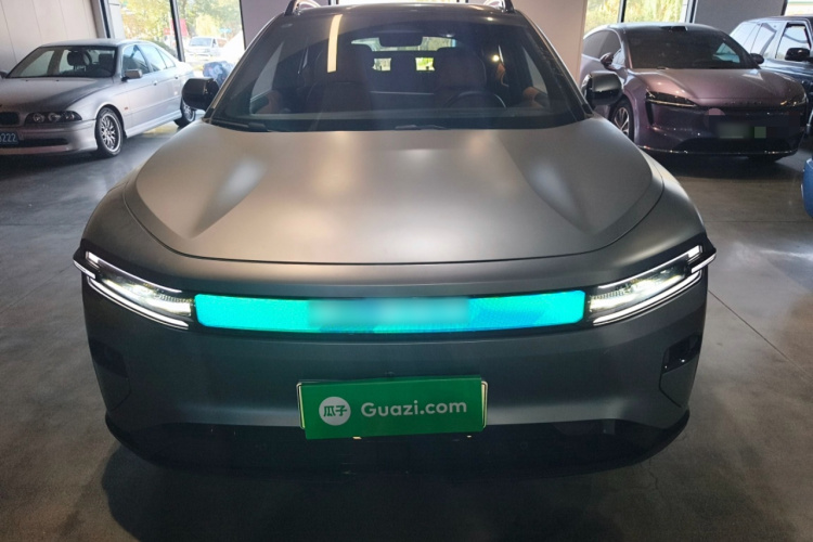 长安启源E07 2025款 纯电 四驱 90kWh Ultra高性能版车身外观2