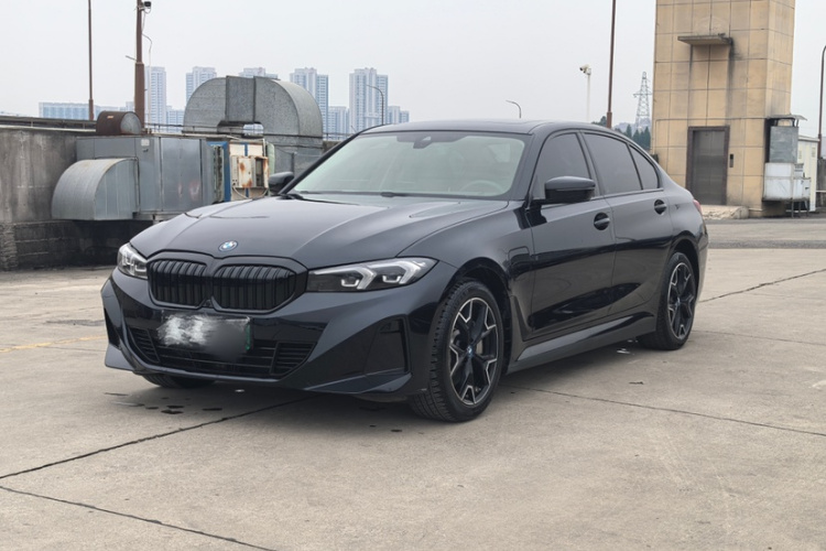 宝马i3 2023款 eDrive 40 L 曜夜套装局部细节36