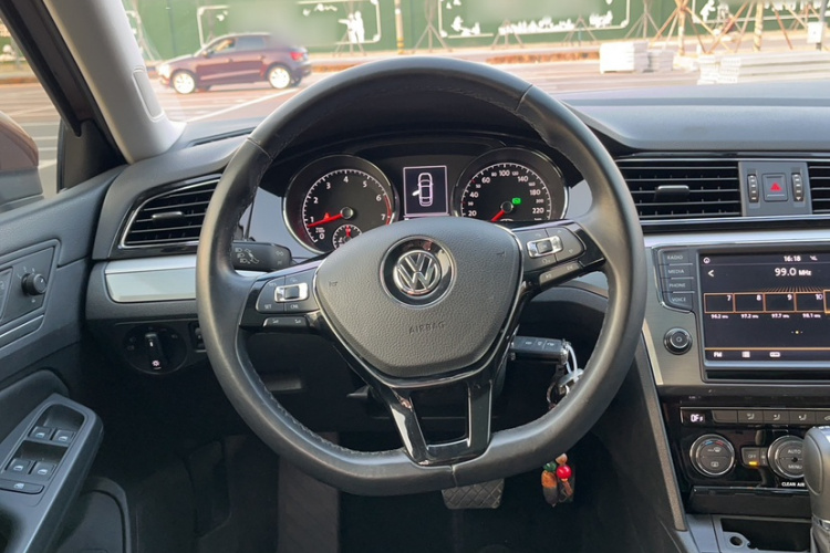 大众 凌渡 2018款 280TSI DSG舒适版中控内饰7005