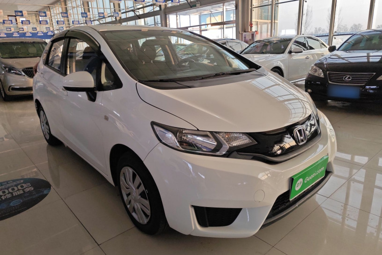 本田 飞度 2016款 1.5L LXS CVT舒适天窗版车身外观3