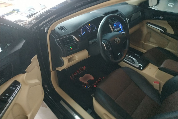 丰田 凯美瑞 2015款 2.0E 精英版中控内饰20