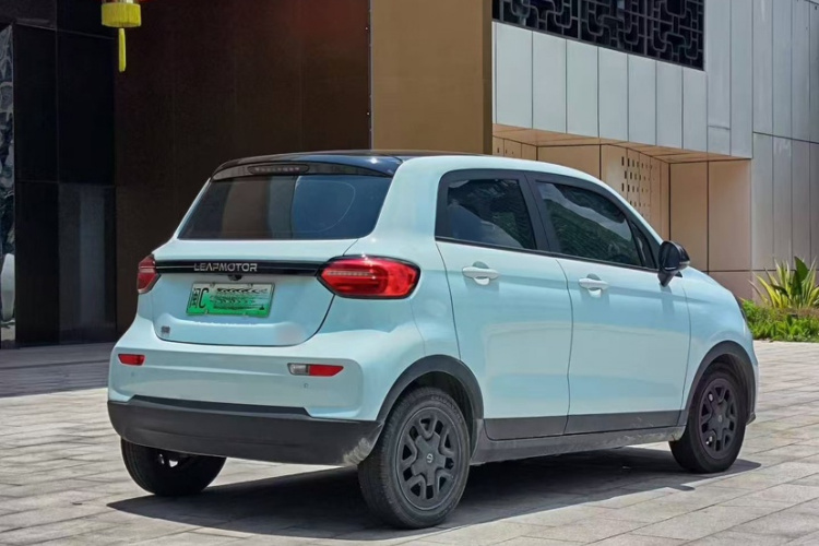 零跑汽车 零跑T03 2023款 403轻享版车身外观6004