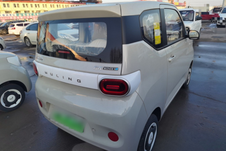 五菱汽车 宏光MINIEV 2024款 第三代 215km 青春版车身外观6005