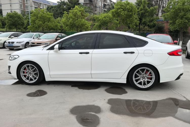 福特 蒙迪欧 2018款 EcoBoost 200 智控时尚型 国VI车身外观6005