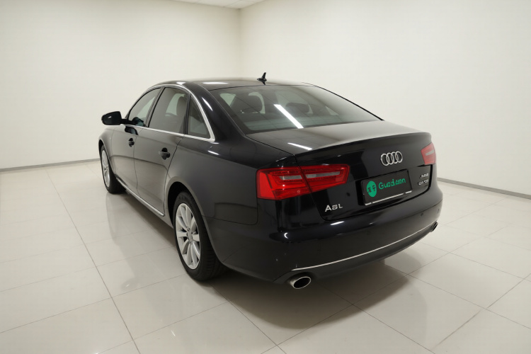 奥迪A6L 2014款 30 FSI 技术型车身外观5