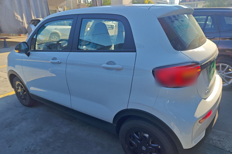 零跑汽车 零跑T03 2025款 310舒享版车身外观4