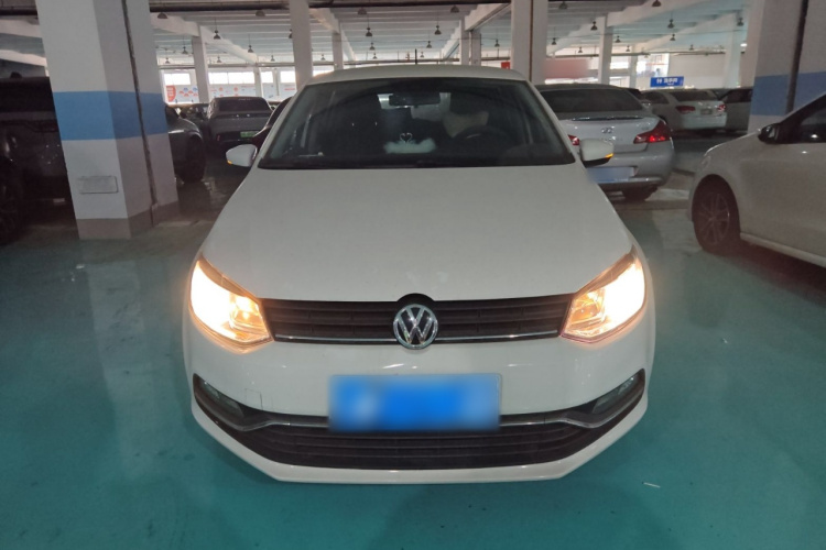 大众 Polo 2014款 1.6L 自动舒适版车身外观2