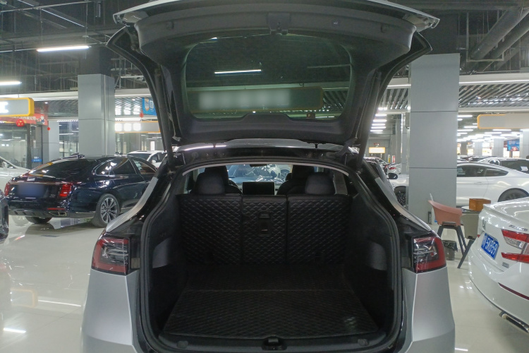 特斯拉 Model Y 2023款 后轮驱动版局部细节23