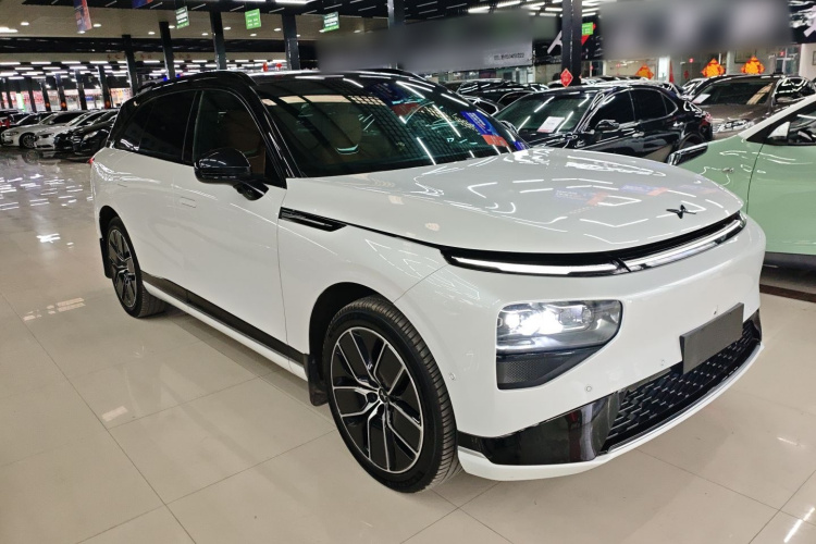 小鹏G9 2022款 702 Pro车身外观3