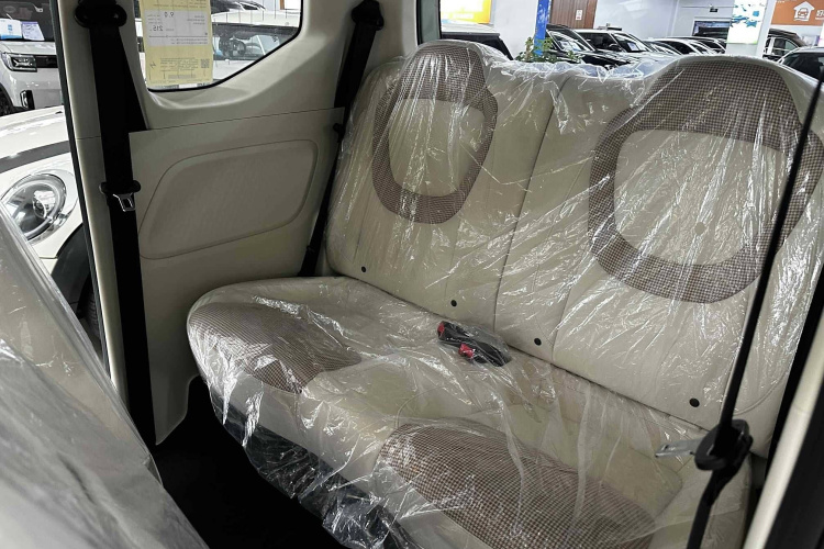 五菱汽车 宏光MINIEV 2024款 第三代 215km 青春版中控内饰7003