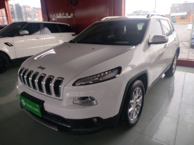 Jeep 自由光 2017款 2.0L 优越版