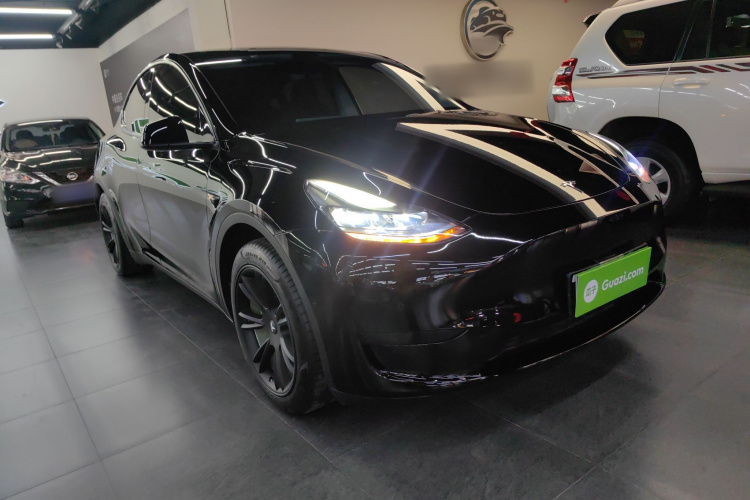 特斯拉 Model Y 2022款 改款 后轮驱动版车身外观6002