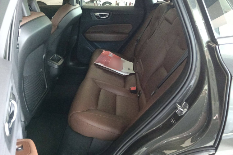 沃尔沃XC60 2018款 T5 四驱智逸版中控内饰21