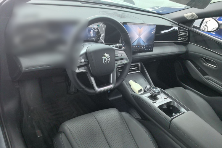 比亚迪 秦L 2025款 DM-i 智驾版 120KM超越型中控内饰7002