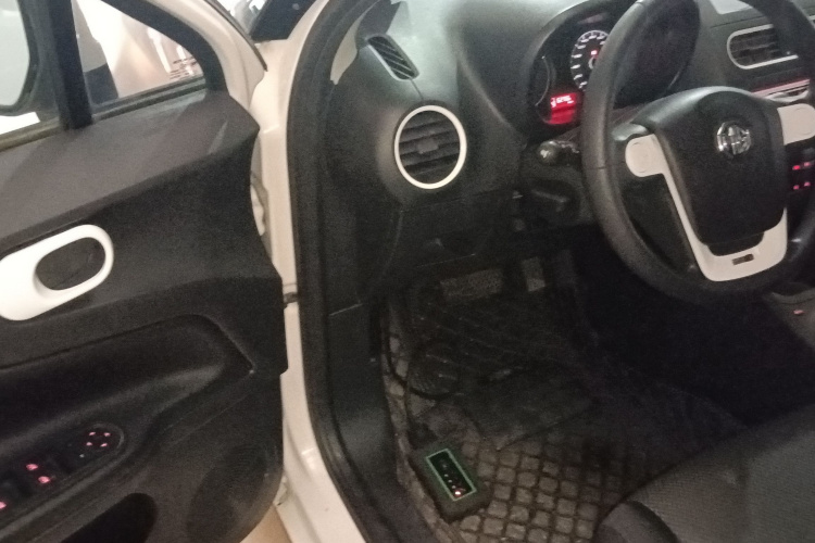 名爵3 2013款 1.5L AMT精英版中控内饰20