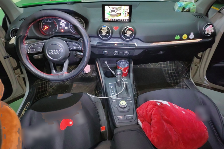 奥迪Q2L 2018款 35 TFSI 上市专享版 国VI中控内饰12