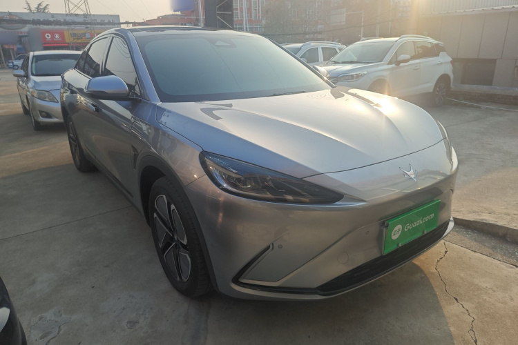 ARCFOX极狐 极狐 阿尔法S6 2025款 735MAX 160kW车身外观3