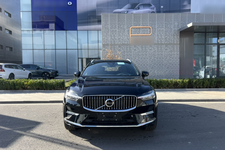 沃尔沃XC60 2025款 B5 四驱智逸豪华版车身外观6001