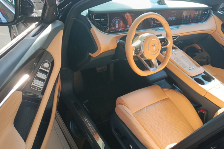 岚图汽车 岚图FREE 2023款 四驱超长续航增程版中控内饰20