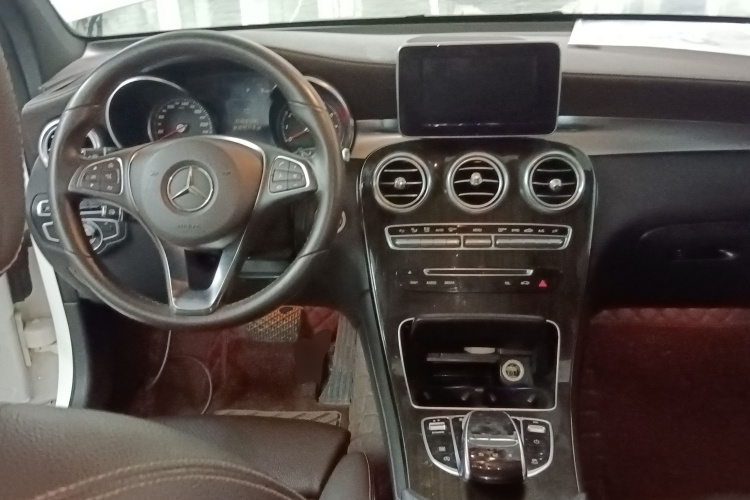 奔驰GLC 2016款 GLC 260 4MATIC 豪华型中控内饰12