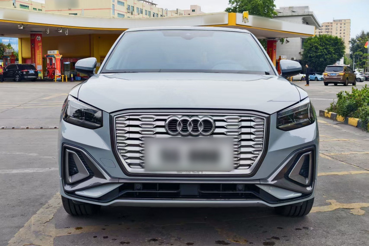 奥迪Q2L e-tron 2022款 Q2L e-tron 纯电智享型车身外观6006