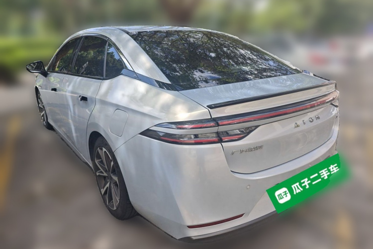 埃安 AION S Plus 2023款 80 科技版 三元锂车身外观6003