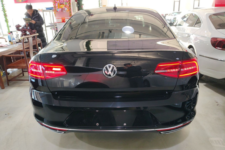 大众 迈腾 2019款 330TSI DSG 豪华型 国VI车身外观6