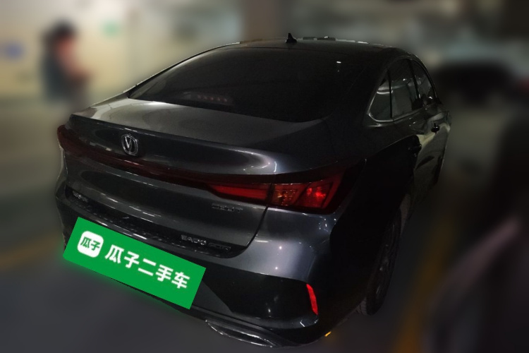 长安 逸动 2022款 PLUS 蓝鲸NE 1.4T GDI DCT尊贵版车身外观7