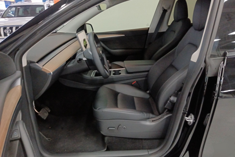 特斯拉 Model Y 2022款 后轮驱动版局部细节19