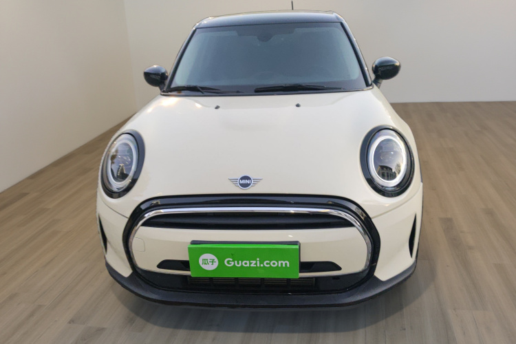 MINI 2022款 1.5T ONE 五门版PLUS车身外观2