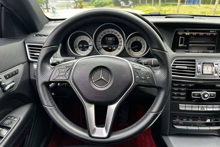 奔驰E级(进口) 2014款 E 260 轿跑版局部细节13