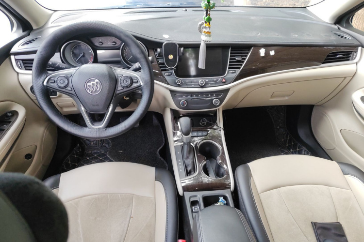 别克 威朗 2018款 三厢 15S 自动领先型中控内饰7002