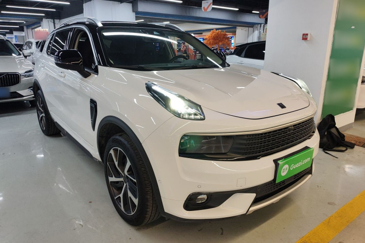 领克01 2017款 2.0T 四驱劲Pro版车身外观3