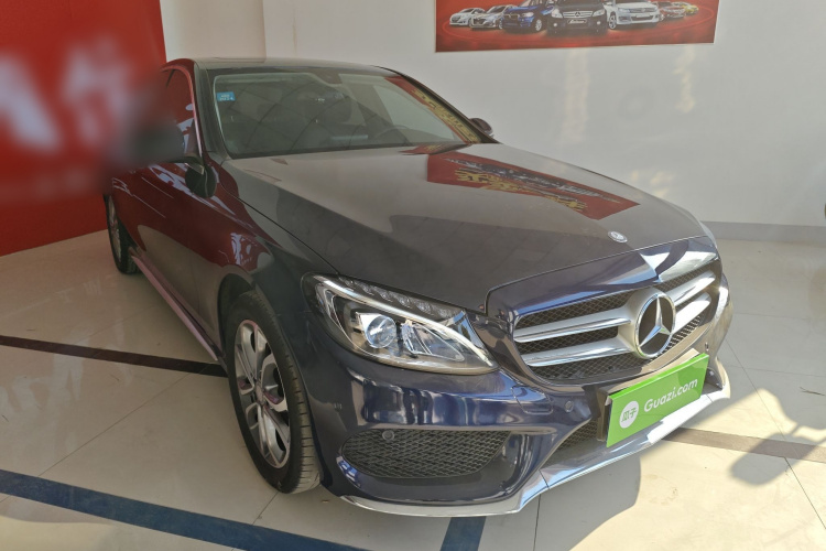 奔驰C级 2015款 改款 C 180 L 运动型车身外观3