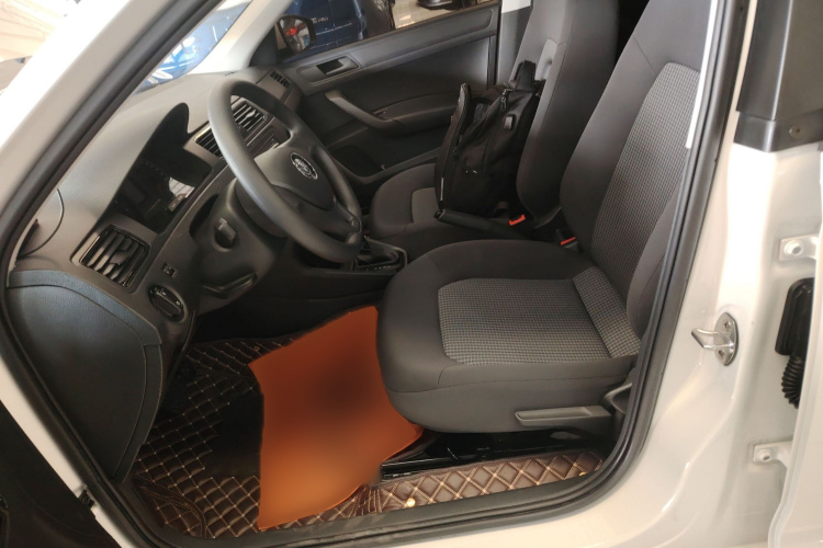 大众 桑塔纳 2021款 1.5L 自动风尚版局部细节19