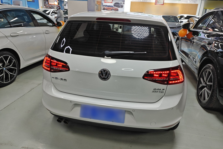 大众 高尔夫 2017款 230TSI 自动舒适百万辆纪念版车身外观6