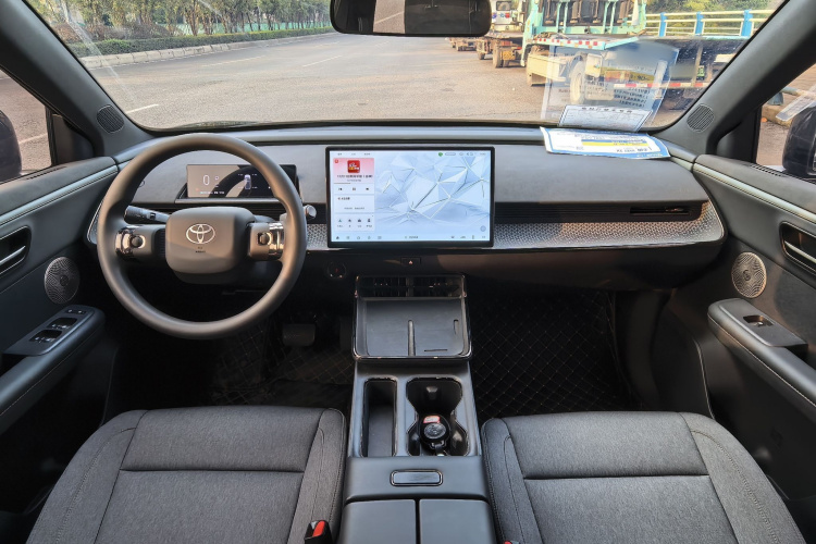 丰田 铂智3X 2025款 430 Air中控内饰7005