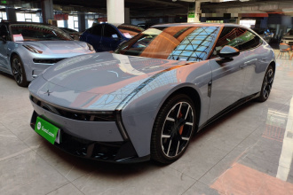 小鹏P7 2025款 702 长续航 Ultra