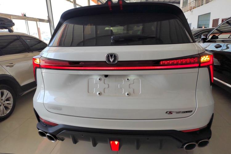 长安CS75 PLUS 2022款 第二代 2.0T 自动尊贵型车身外观6004