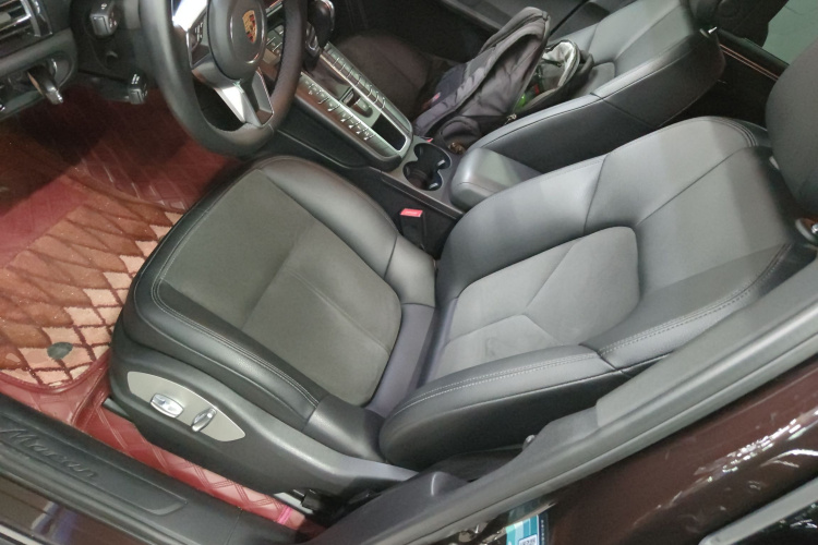 保时捷 2018款 Macan 2.0T中控内饰19