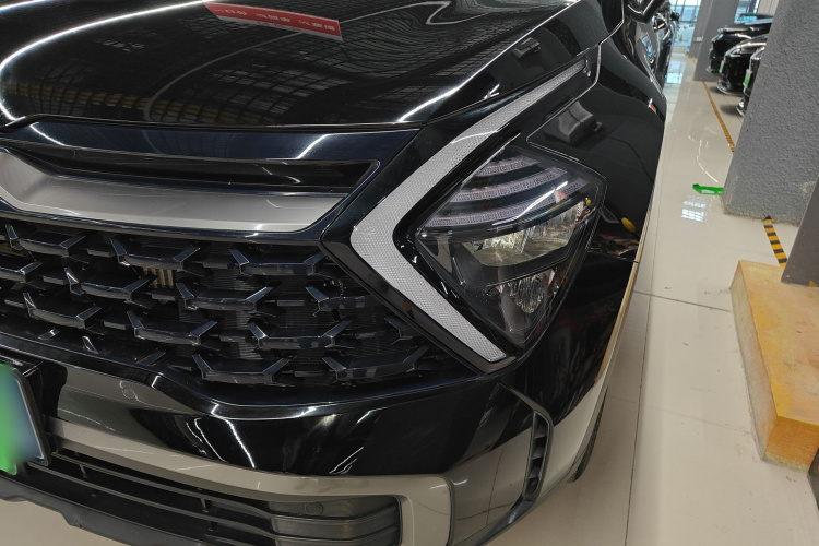 起亚 狮铂拓界 2023款 1.5T 两驱尊贵版局部细节36