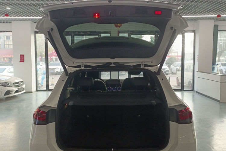 奔驰GLA 2023款 GLA 220机舱底盘23