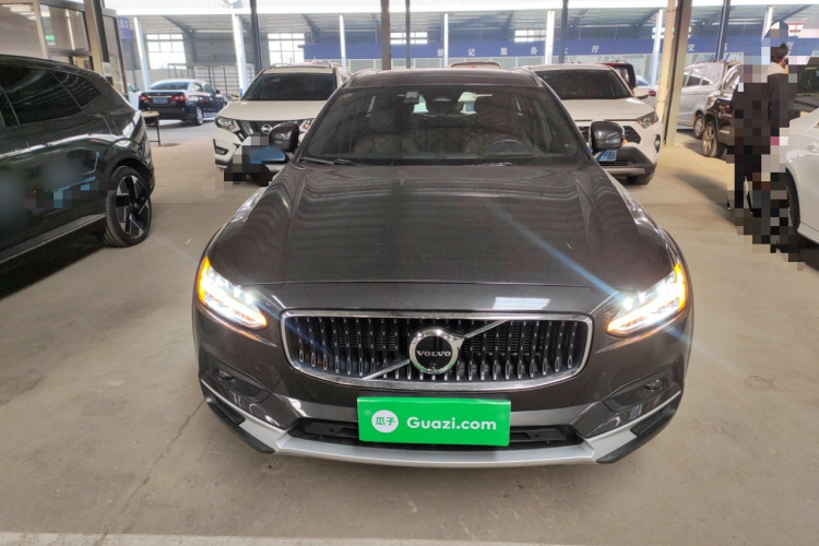 沃尔沃V90 2024款 Cross Country B5 AWD 智尊版车身外观2