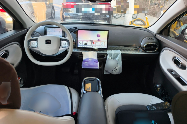 江淮钇为 钇为3 2023款 505km 冠军版中控内饰7002
