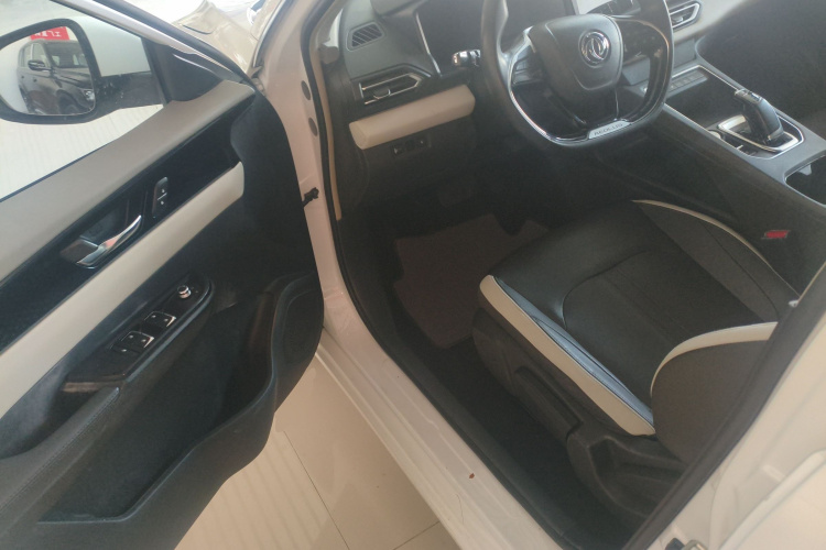 东风风神E70 2022款 500 超享版中控内饰7003